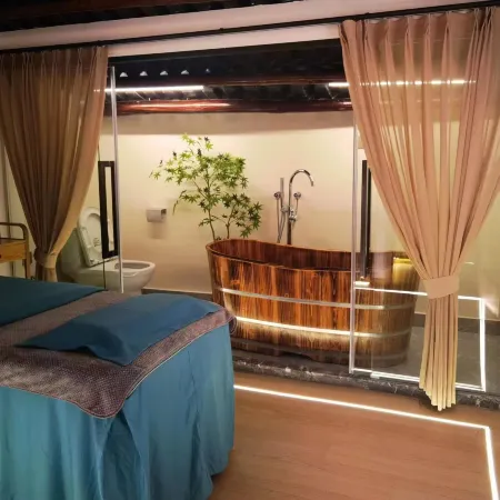 Zhaoqing Ruhe Lakeview Homestay (Qixingyan Paifang Branch)