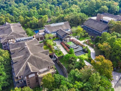 Wuzhishan Yatai Rainforest Hotel
