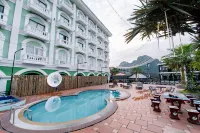 Lisha Roungnakhone Hotel - Pool