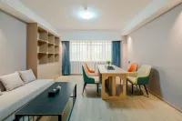 HEBE Xiyin Hotel (Lengshuijiang Riverside Park)