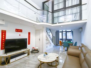 Zhuhai Red Window Flower Holiday Apartment