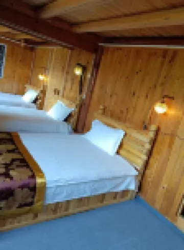 Sanjiang Juyoulou Inn