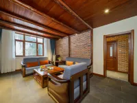 Snow Building Meet homestay - bar