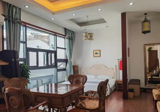 Bayuquan Xiongyue Wangyuhe Private Hot Spring Courtyard House