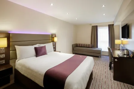 Premier Inn London Hammersmith (Shepherds Bush Road)