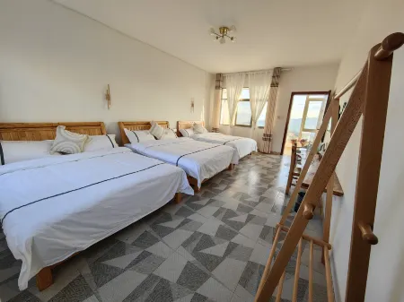 Hongtu Shengxia Hotel Отели рядом с достопримечательностью «Dongchuan Red Land»