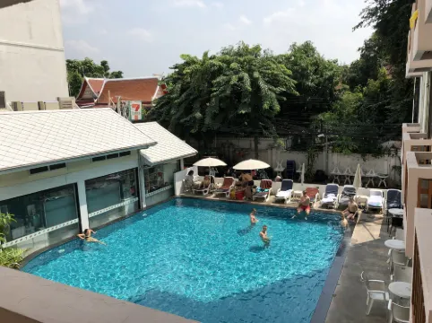 แมงโก ลากูน เพลซ