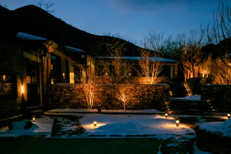 Beijing Jungle Wild Luxury Resort Отели рядом с достопримечательностью «Changping Yanshou Temple»