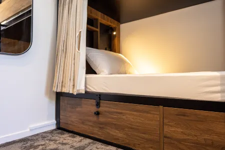 Haka House Queenstown Lakefront Отели рядом с достопримечательностью «Бобс Пик»