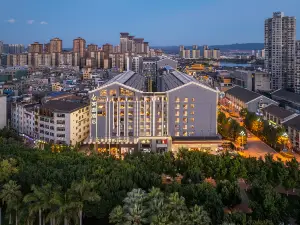 Mile Huquan Shuixiang Wenquan Eeril Hotel