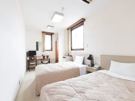 SAWARAKITA HOTEL Отели в г. Катори