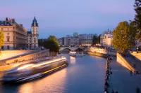 Studio Chic et Moderne au Centre de Paris, Rambuteau Hôtels à : Paris