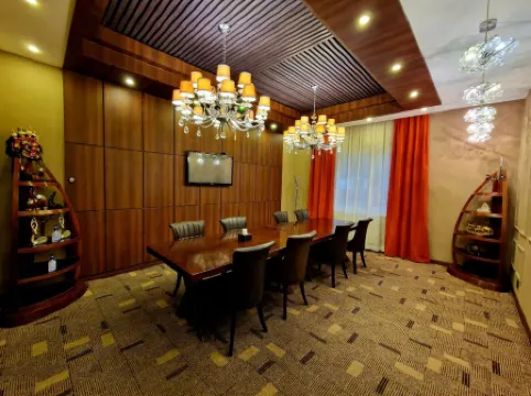 New West Hotel Отели рядом с Международный Аэропорт Чингисхан