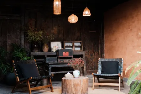 Nuodeng Mountain Hometown Light Luxury B&B Отели в г. Юньлун