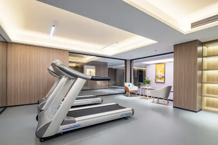 Lingmei International Hotel Отели рядом с достопримечательностью «Fengchu Bridge»