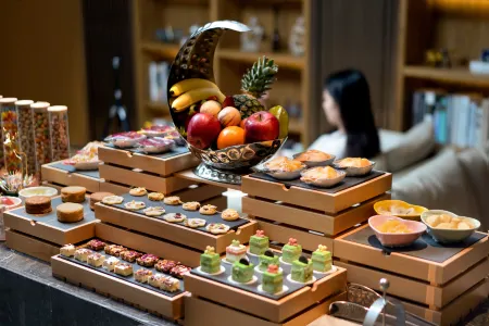 Daqing Royal Maple Hotel (Saltu Dawn Lake Shop ) Отели рядом с достопримечательностью «Daqing Times Square»