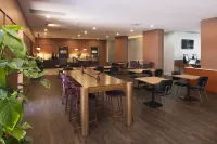 Mercure Newcastle - breakfast