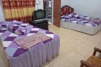 Wisma Sederhana Отели в г. 