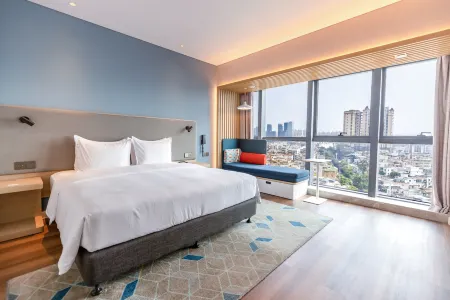 Holiday Inn Express Shunde Daliang(Qinghuiyuan) Отели рядом с достопримечательностью «Ronggui Fisherman's Wharf, Shunde»