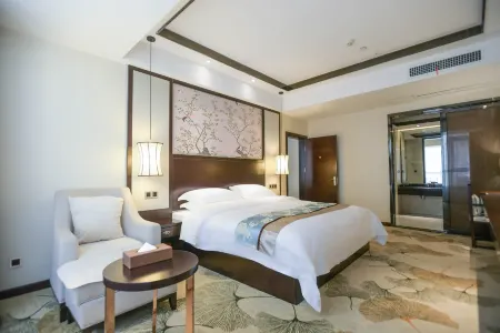 Hai Tian Hotel Отели рядом с достопримечательностью «Red Army Sidu Chishui Memorial Park»