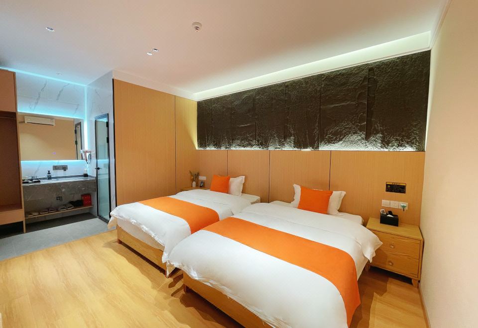 5. Luoyang ..