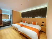 Luoyang Xingfuli Inn (Shizi Street Night Market Luoqi Ancient City Branch)