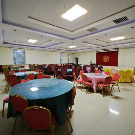 Super 8 Hotel (Gaochang Middle Road)