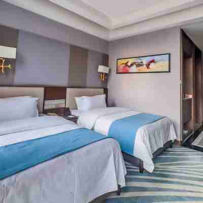 曲靖九龍温泉假日酒店 Rooms