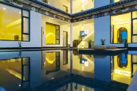 First Sight Yingshan Resort