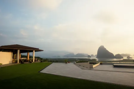 Beyond Skywalk Nangshi