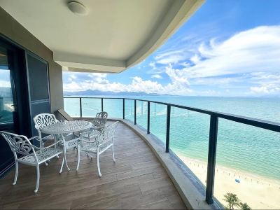 Yueju Seaview Apartment (Wuchuan Dinglongwan Branch)