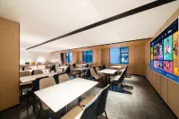 Ausland International Hotel - sarapan