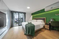 Davis International Apartment (Shenzhen North Station Branch) Hotels near Shenzhen North Railway Station
