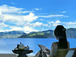 Lugu Lake Qingchen Sanshe Lakeside Hotel