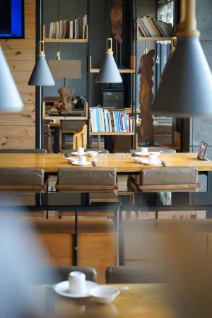 EASTERN HOUSE(Near Bell&Drum Tower City Wall) Отели рядом с достопримечательностью «Yong Ning Gate»