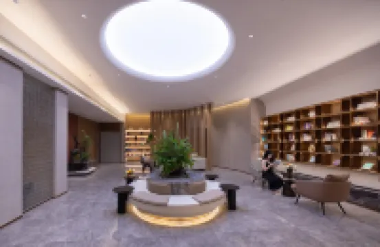 Atour Hotel (Zaozhuang Municipal Government Twin Towers Square Branch)