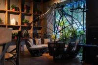 Longmen Inn · Cold Home Film Hotel