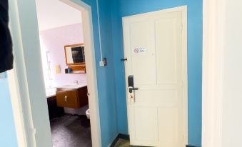 Smile Inn Hotel