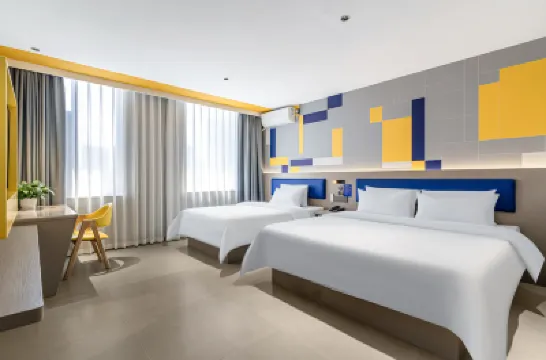 7Days Inn Hotel (Mile Wenquan Lu Road Jinxiu Huajie) Hotels near Wenchang Palace, Miyang