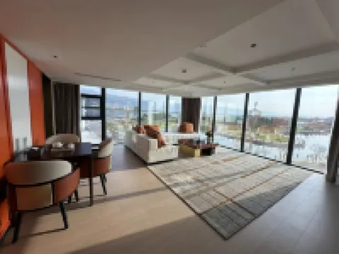 運城七彩鹽湖観光地聽濤閣ホテル