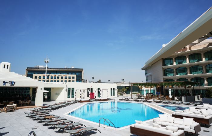 Mövenpick Grand Al Bustan Dubai