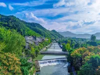 Anji Meilin  Resort - romantis