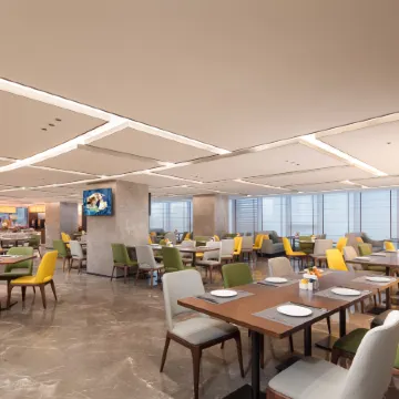 Hampton by Hilton Shenzhen Bao ' an Xin ' an Отели рядом с достопримечательностью «Театр Хайя»