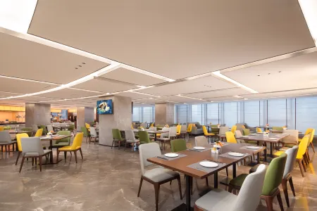 Hampton by Hilton Shenzhen Bao ' an Xin ' an Отели рядом с достопримечательностью «Bao'an Science and Technology Museum»