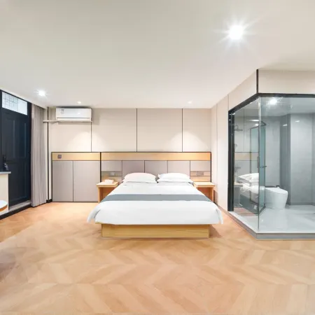 Ninghai jinzhongliuyi business hotel