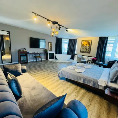Treekos Suite Hotel