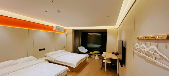 Luoshan Baitao Hotel Hotel a Luoshan