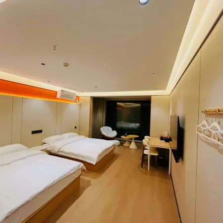 Luoshan Baitao Hotel