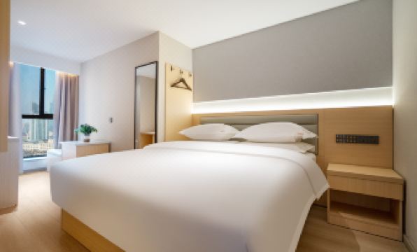 Yue Yun Hotel (Train Station)