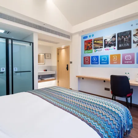 Yanli Boutique Homestay · Huiyuan Mountain Resort (Xidi Yixian East Railway Station Branch